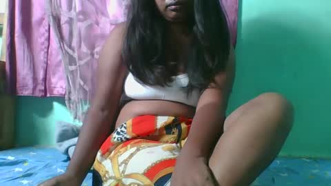 juliah02 online show from February 7, 3:24 am