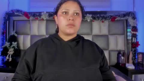 juliana_js_ online show from January 7, 4:27 am