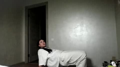 julianagold1 online show from March 14, 6:09 pm