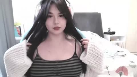 MIa online show from May 20, 9:06 am