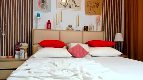 Julia online show from December 1, 6:50 am