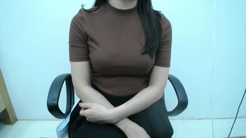 julie9x online show from January 15, 2:28 am