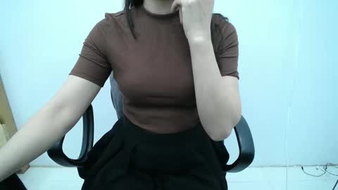 julie9x online show from December 22, 2:36 am