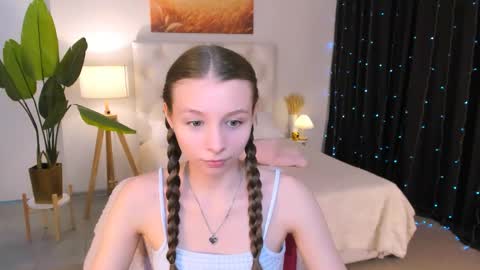 juliedaniel online show from April 15, 8:37 am