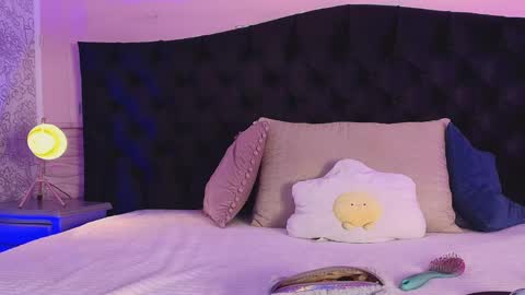 Julieta  online show from May 8, 12:19 pm