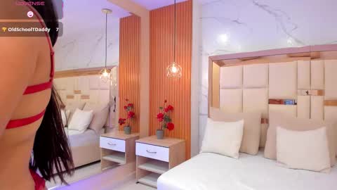     online show from February 17, 10:20 pm