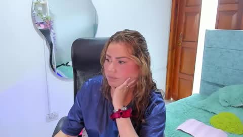 julieta_star69 online show from September 16, 7:00 pm