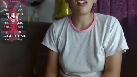 juliethamarquezz online show from July 1, 6:51 pm