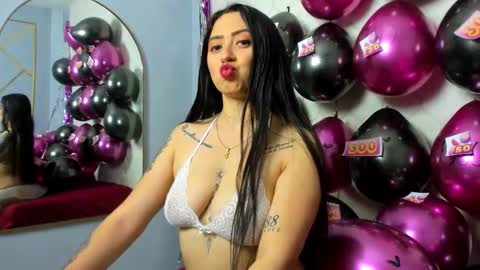   online show from February 15, 6:51 pm