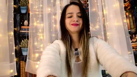 Julietta Jackson online show from May 9, 1:40 am