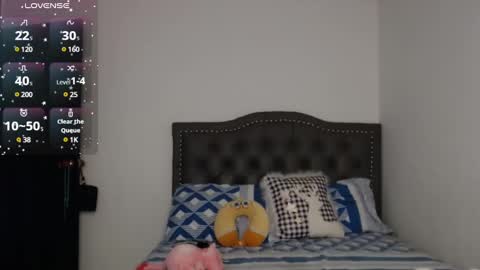 Snapshot of juliette_ponce chatting on December 10, 1:43 am juliette online show from December 10, 1:43 am