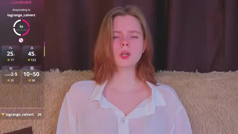 Julie online show from December 3, 5:26 pm