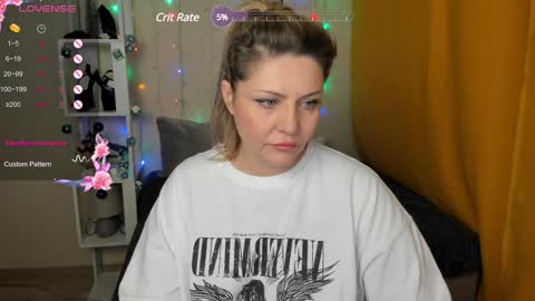 Jully online show from December 6, 11:33 am