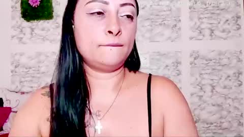 juliana online show from June 29, 8:30 pm