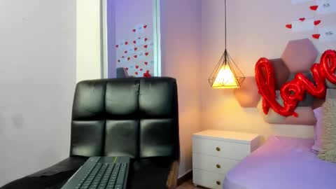 Jupiter Fox online show from February 15, 2:49 pm