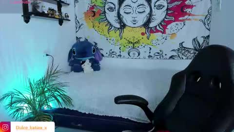 Sofia online show from November 18, 7:15 pm