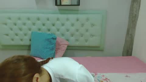 Snapshot of jynx_miller chatting on February 21, 10:26 pm Jynx Miller online show from February 21, 10:26 pm