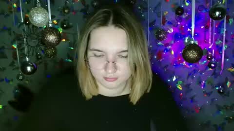 Kaitlin online show from November 7, 6:46 pm