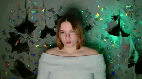 Snapshot of kaitlin_kk chatting on October 9, 6:34 pm Kaitlin online show from October 9, 6:34 pm