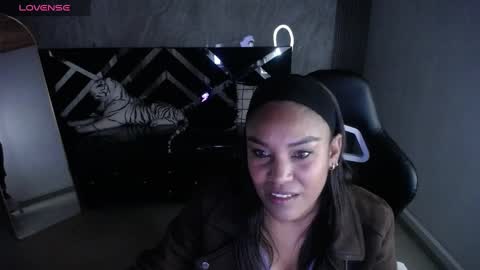 Snapshot of kamala_a chatting on October 7, 4:06 am Kamala. Live 2100 - 600 online show from October 7, 4:06 am