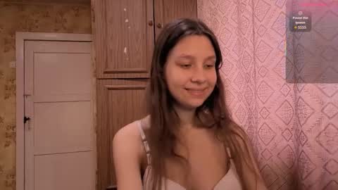 Mari  Simmons online show from November 13, 8:35 am