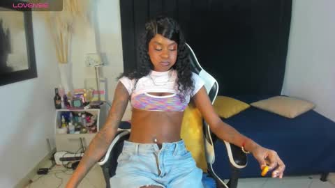 karen_adamss online show from March 14, 6:36 am