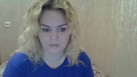 karennelsonx online show from March 1, 4:22 pm