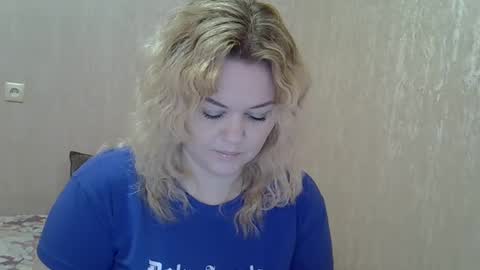 karennelsonx online show from February 20, 9:22 am