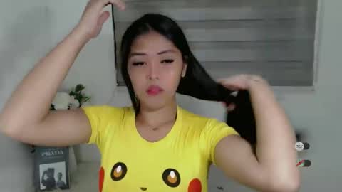 Snapshot of karina_fuckdoll chatting on October 29, 2:09 pm I AM BELLE online show from October 29, 2:09 pm