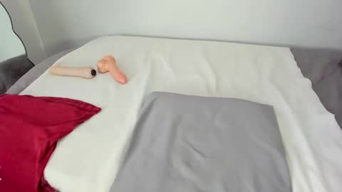 Snapshot of karina_lopez7 chatting on September 9, 3:01 pm karina_lopez7 online show from September 9, 3:01 pm