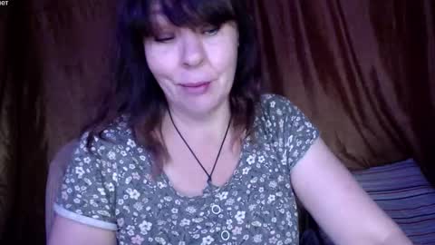 Snapshot of karina_ren chatting on October 21, 8:29 am Karina online show from October 21, 8:29 am