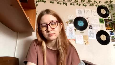 Karina online show from April 22, 8:44 am