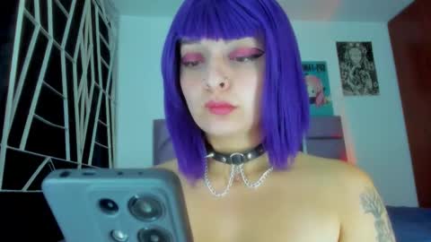 Snapshot of karinna__raven chatting on October 18, 2:14 am KARINNA RAVEN online show from October 18, 2:14 am
