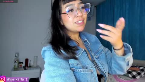 Snapshot of karla__1 chatting on January 1, 4:18 am Ill be on at sunday see u Lynn  Could u help me to reach 100 Thmbs upp plssss   Independent girl 3 online show from January 1, 4:18 am