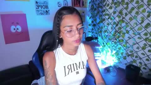 karlaslutskinny__ online show from March 13, 10:55 pm