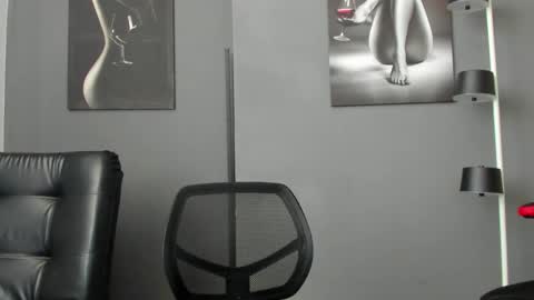   online show from March 20, 6:24 pm