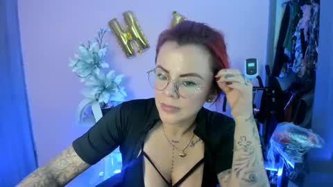 Snapshot of karol_milf__ chatting on December 17, 12:56 am kAROL MILF   online show from December 17, 12:56 am