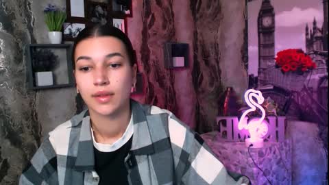 Snapshot of karolinamex_ chatting on October 21, 5:33 am Karolina online show from October 21, 5:33 am