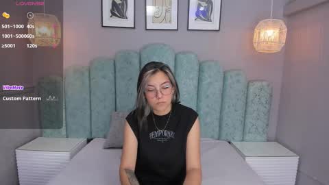 Karol Santos online show from December 11, 3:35 am