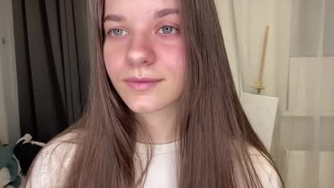 Lia online show from June 6, 4:35 pm