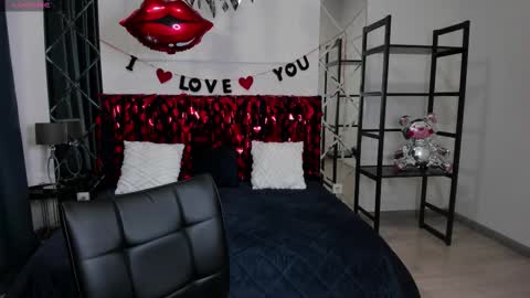 kat__cat online show from February 5, 8:28 am