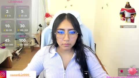 Snapshot of kat_ly_chan chatting on February 11, 3:51 pm Kat       online show from February 11, 3:51 pm