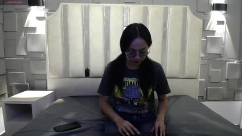 Katalina online show from April 20, 5:38 pm