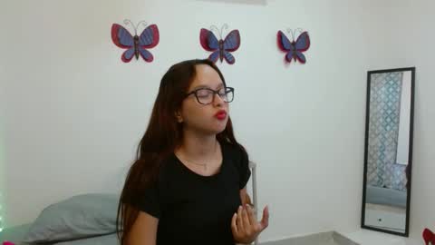 Snapshot of katharinasmith chatting on March 7, 5:17 pm Kathe online show from March 7, 5:17 pm