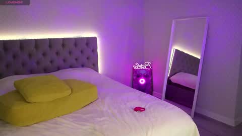 katherinepinke online show from October 19, 5:15 pm