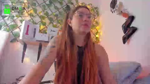 Kay online show from November 23, 1:24 pm