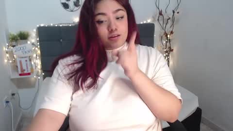 kathygonzalez_ online show from February 1, 11:58 pm