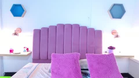 Kate  online show from March 24, 10:04 pm