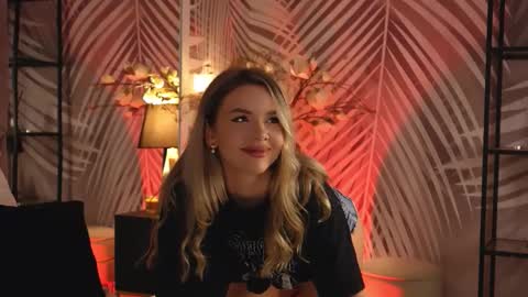 KatJolie online show from November 22, 9:39 pm