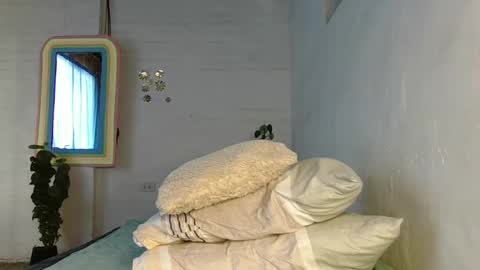 kat online show from September 26, 4:04 pm